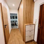 Sparrow Apartmens 3 Lägenhet Košice