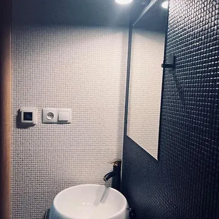 Sparrow Apartmens 3 * Košice