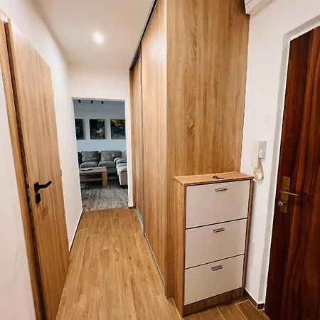 Sparrow Apartmens 3 Apartmán Košice