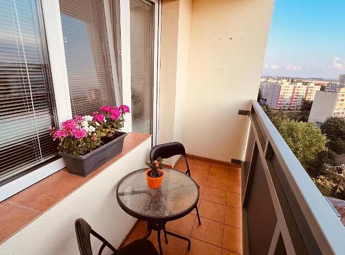 Apartman Sparrow Apartmens 3 *