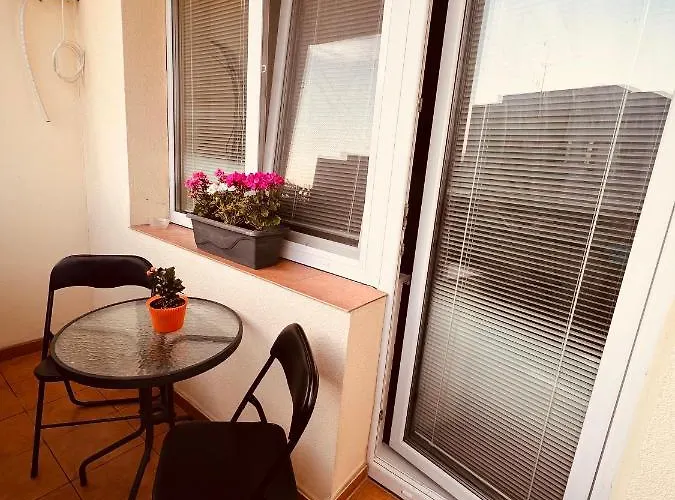 Sparrow Apartmens 3